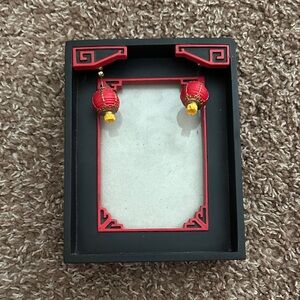 Red and Gold Lantern Photo Frame
